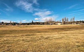 Condo On Golf Course 2 Mi To Grindstone Lake!